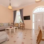 Luna Apartamento *