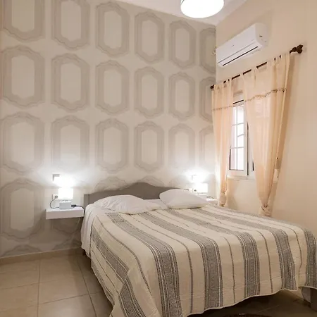 Luna Apartment *