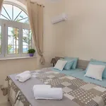 Luna Apartment